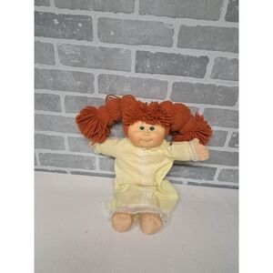 Vintage 90s Cabage Patch Doll Red Head Hair Green Eyes Signature‎
